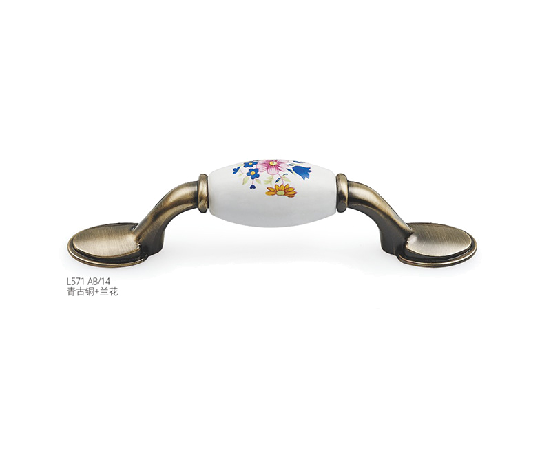 Ceramic Furniture Handle L571